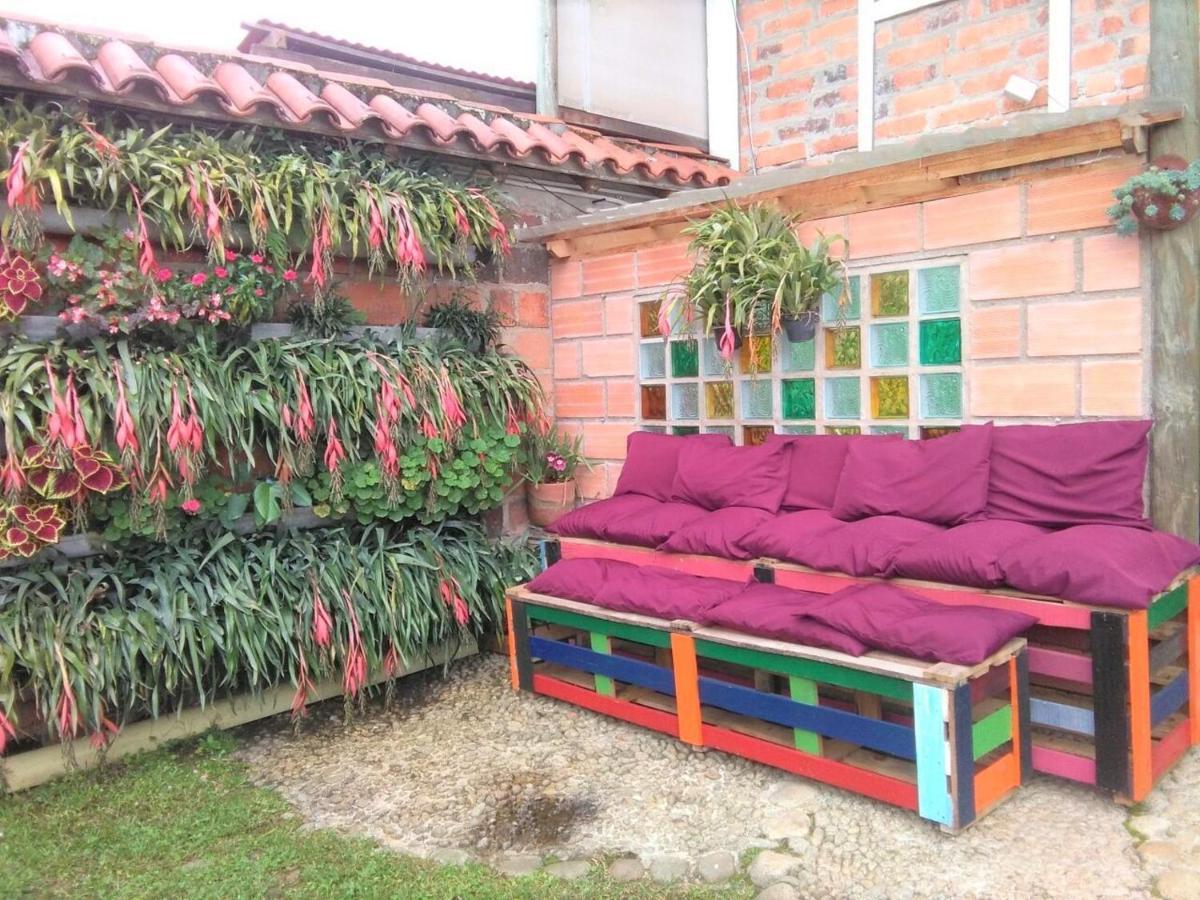 Hotel Kantarrana Urbana Jardin Exterior foto
