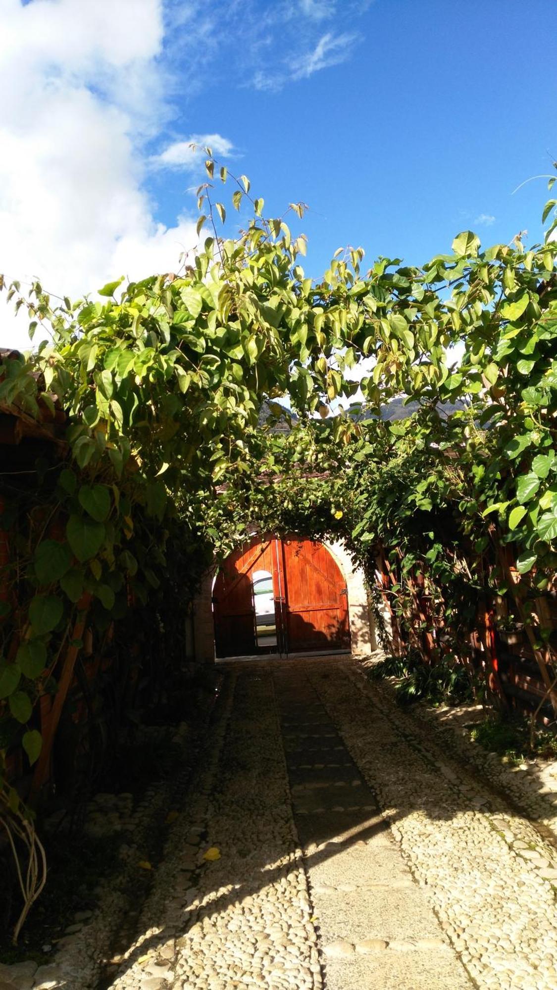 Hotel Kantarrana Urbana Jardin Exterior foto