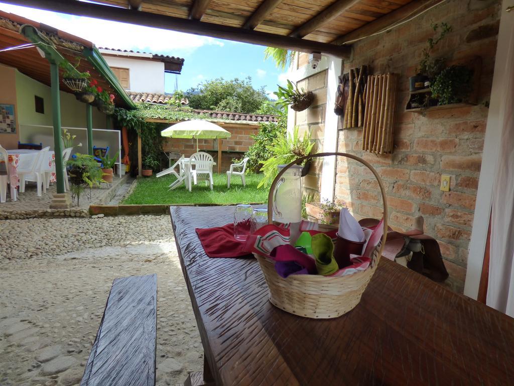 Hotel Kantarrana Urbana Jardin Exterior foto